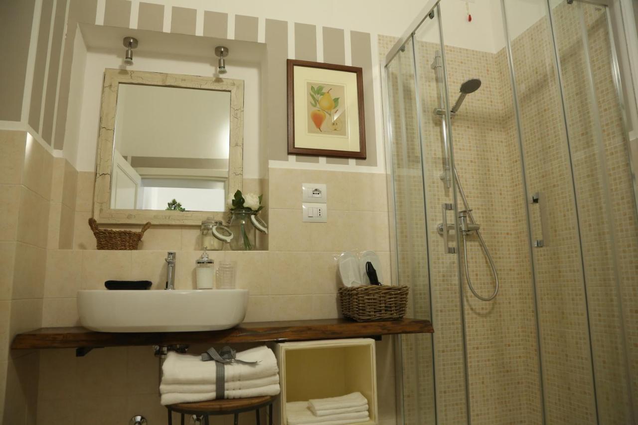 Palazzo Bignami Bed & Breakfast Lecce Exterior photo